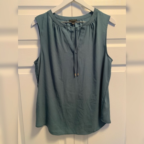 Ann Taylor Blouse - Picture 2 of 7